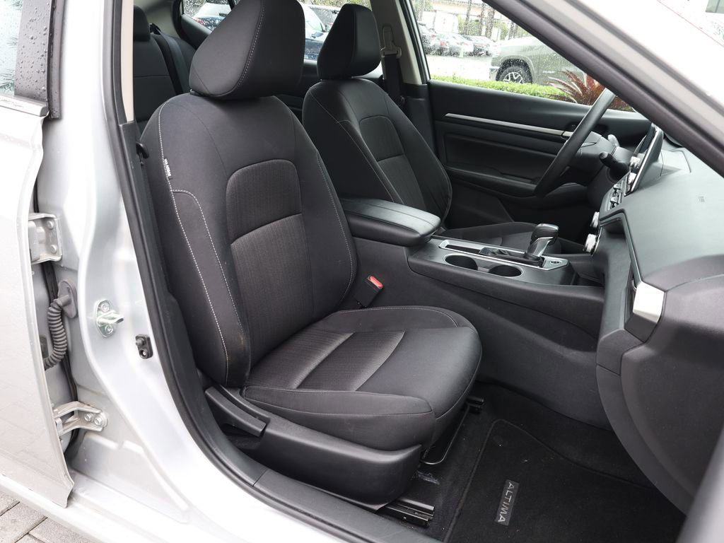 Used 2022 Nissan Altima 2.5 SV FWD image 18