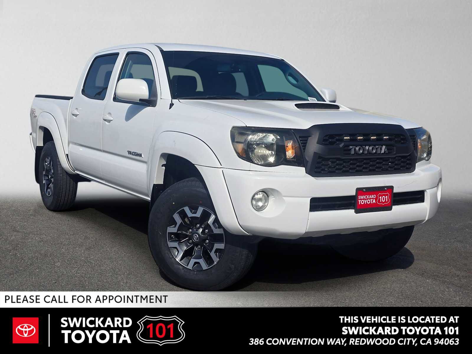 Used 2010 Toyota Tacoma PreRunner w/ TRD Sport Pkg w/JBL Audio