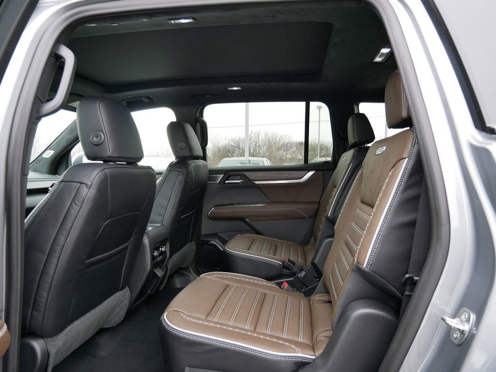 New 2026 GMC Acadia Denali Ultimate image 8