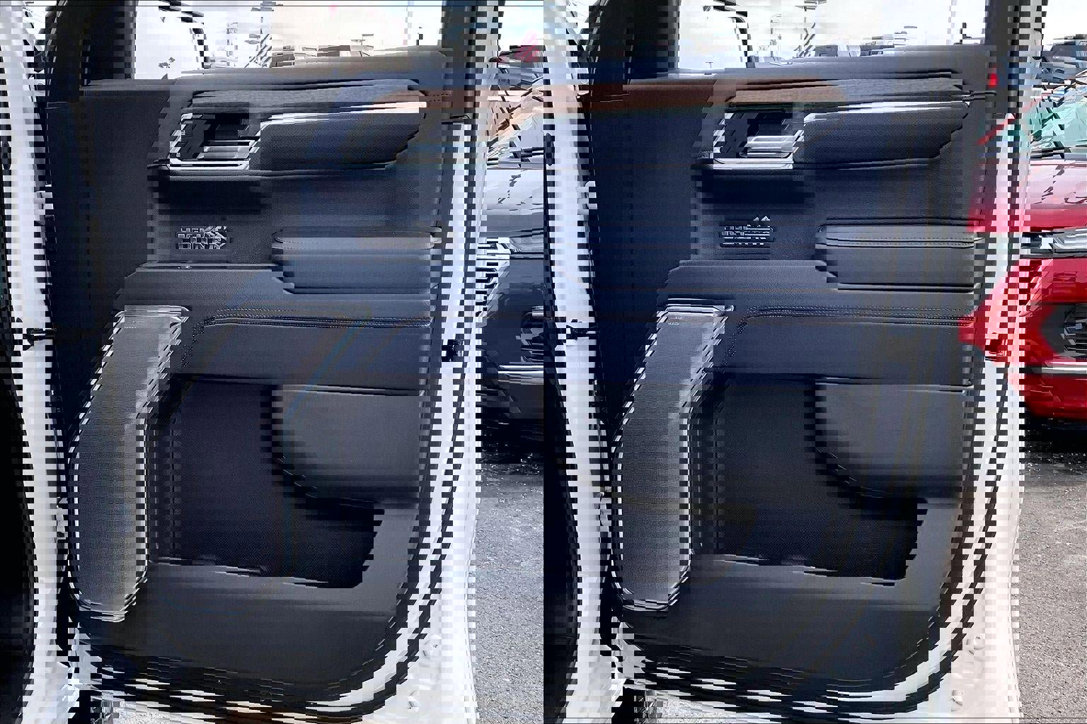 Used 2022 Chevrolet Silverado 1500 High Country w/ High Country Premium Package image 25