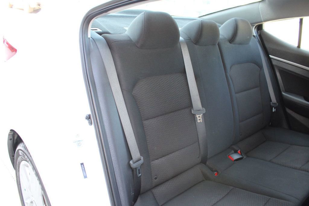 Used 2020 Hyundai Elantra SEL w/ Cargo Package (C1) image 31