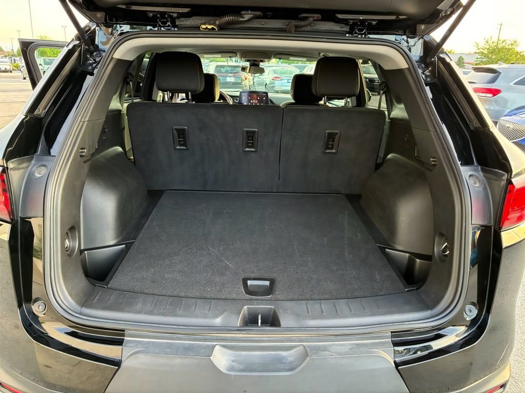 Used 2025 Chevrolet Blazer LT AWD/4WD image 27