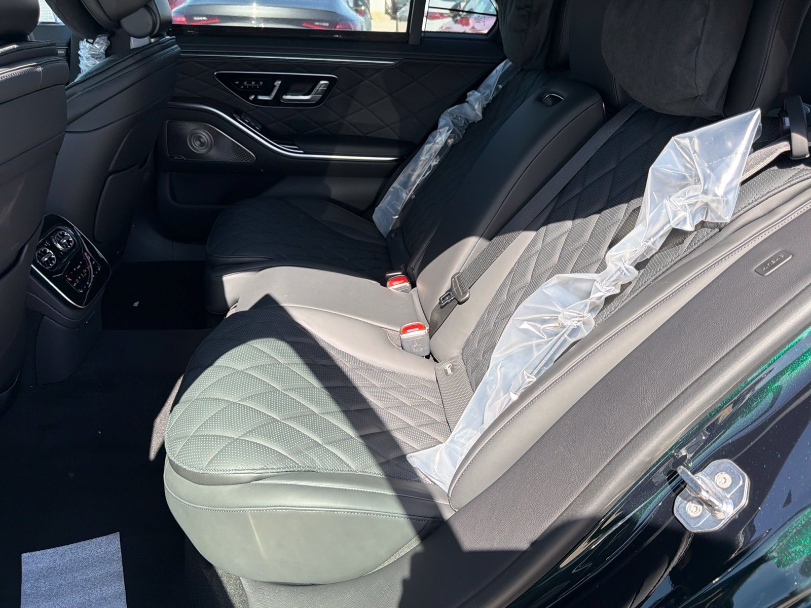 New 2027 Mercedes-Benz S 580 4MATIC Sedan image 31