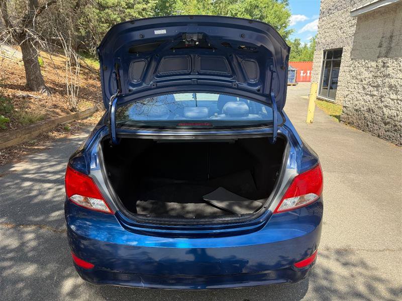 Used 2016 Hyundai Accent SE w/ Option Group 02 FWD image 15