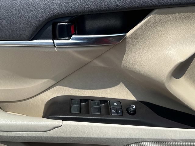 Used 2022 Toyota Camry LE FWD image 25