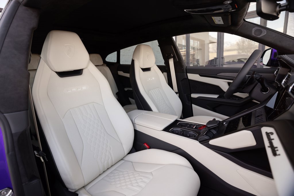 Used 2024 Lamborghini Urus S image 34