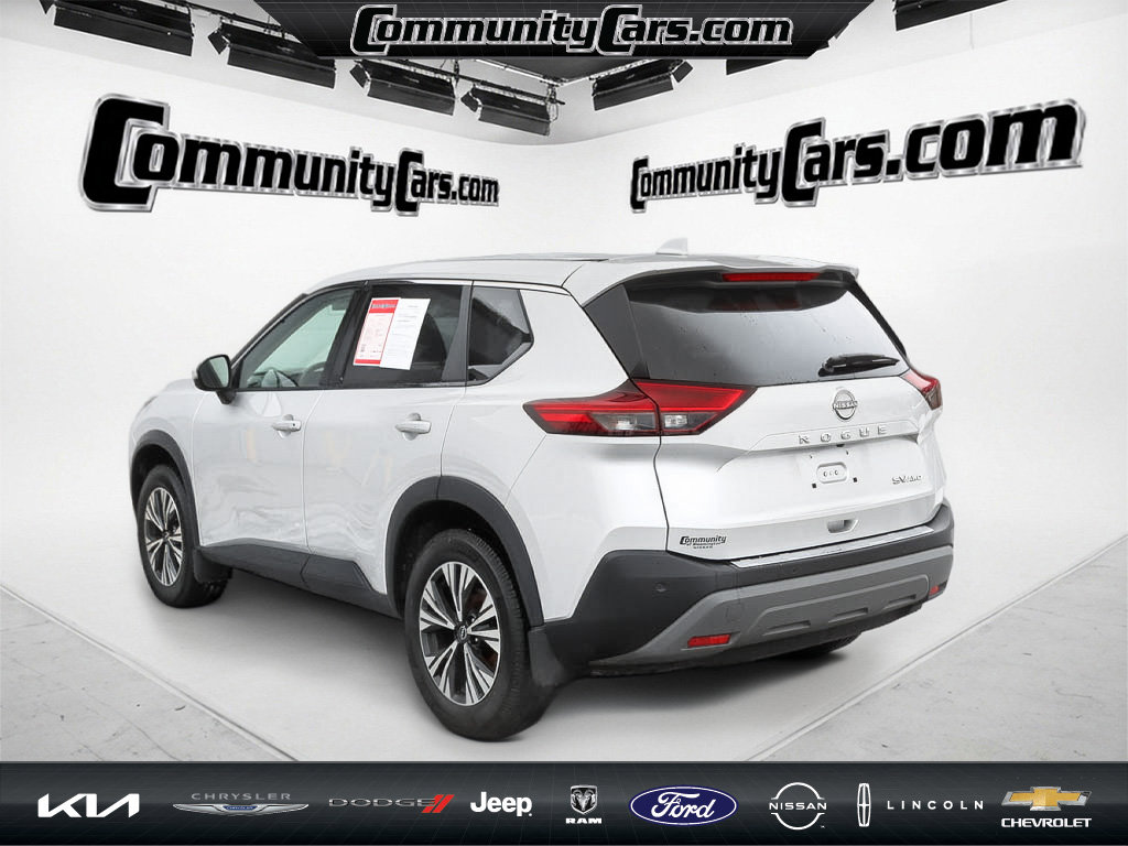 Used 2023 Nissan Rogue SV image 6