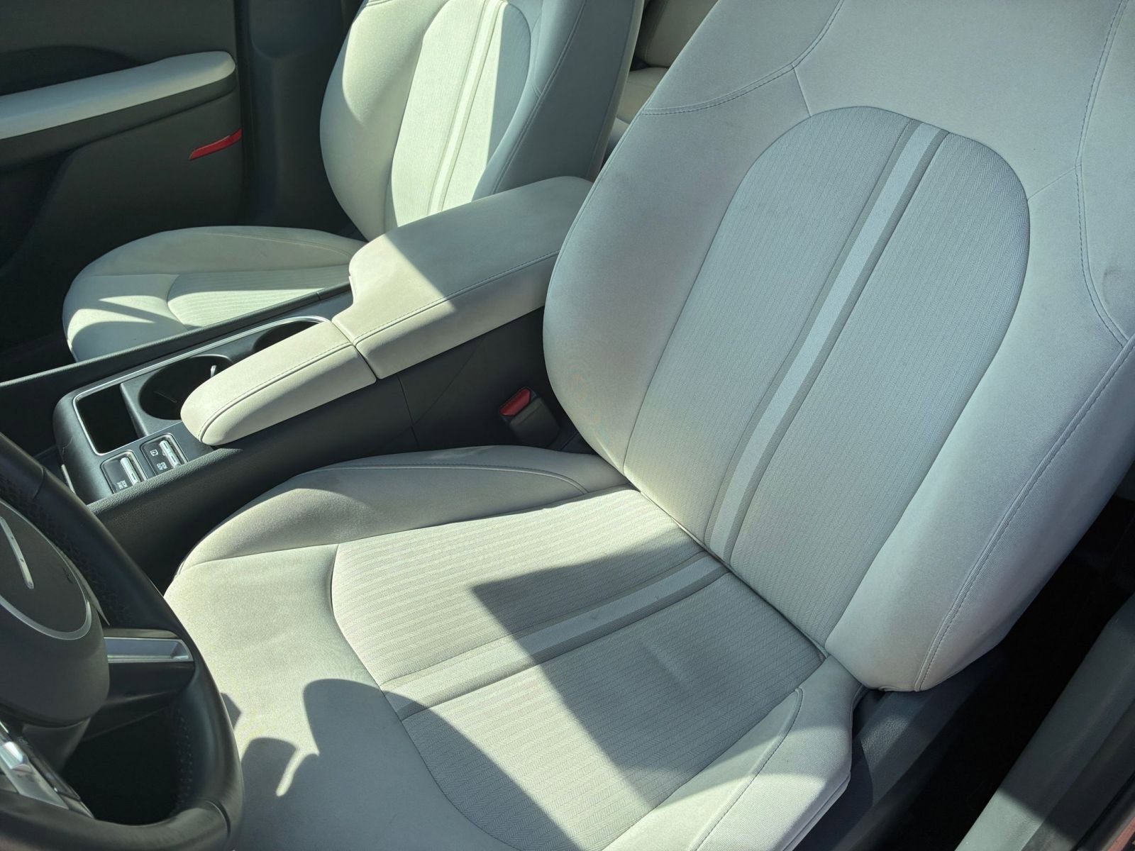 Used 2025 Hyundai Sonata SEL FWD image 36