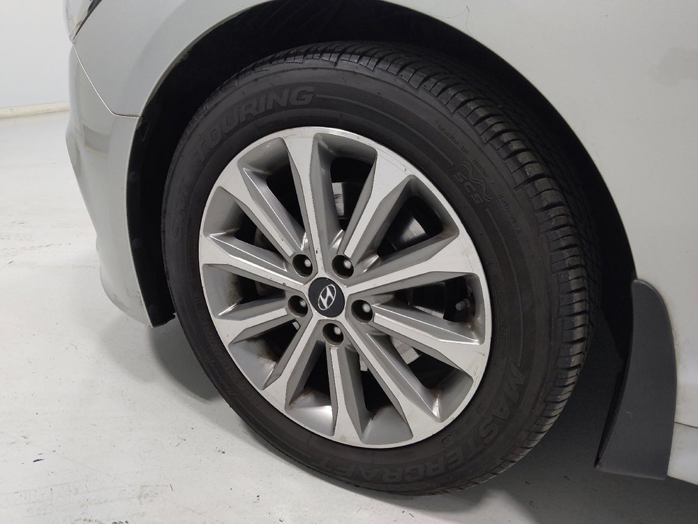 Used 2016 Hyundai Sonata Limited w/ Option Group 04 image 31