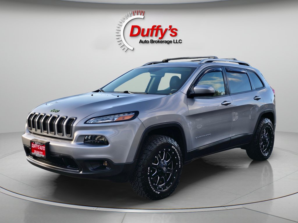 Used 2018 Jeep Cherokee Latitude Plus AWD/4WD image 15