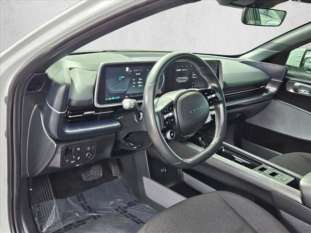 Used 2024 Hyundai Ioniq 6 SE RWD image 10