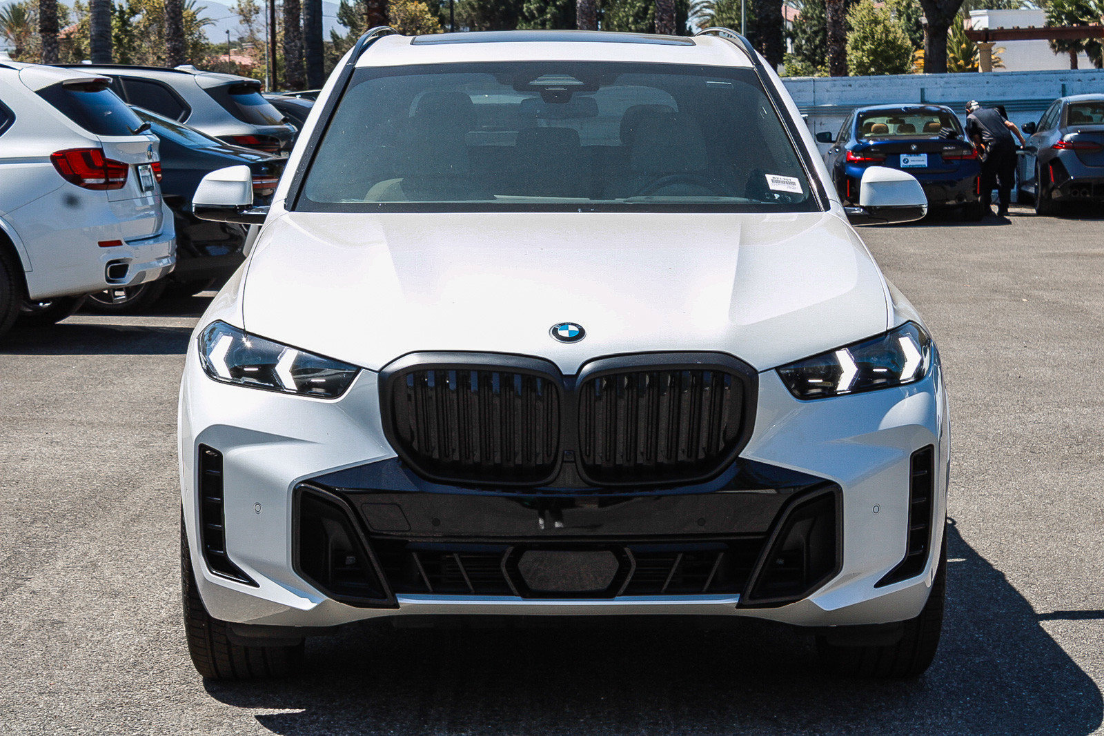 Certified 2024 BMW X5 xDrive40i w/ M Sport Package AWD/4WD image 2