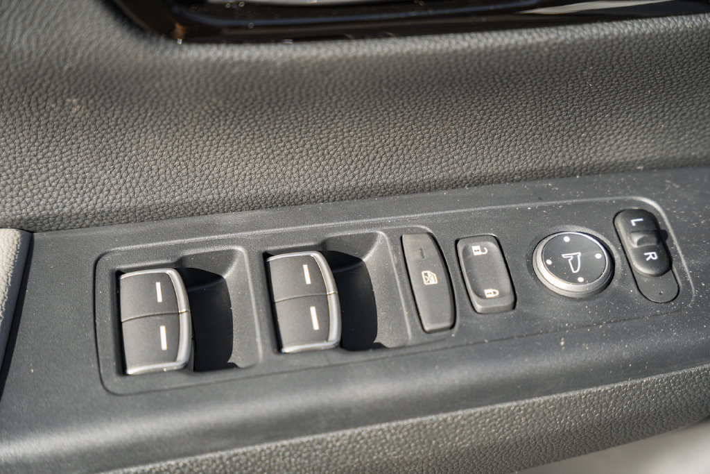 Used 2026 Honda CR-V EX-L image 31