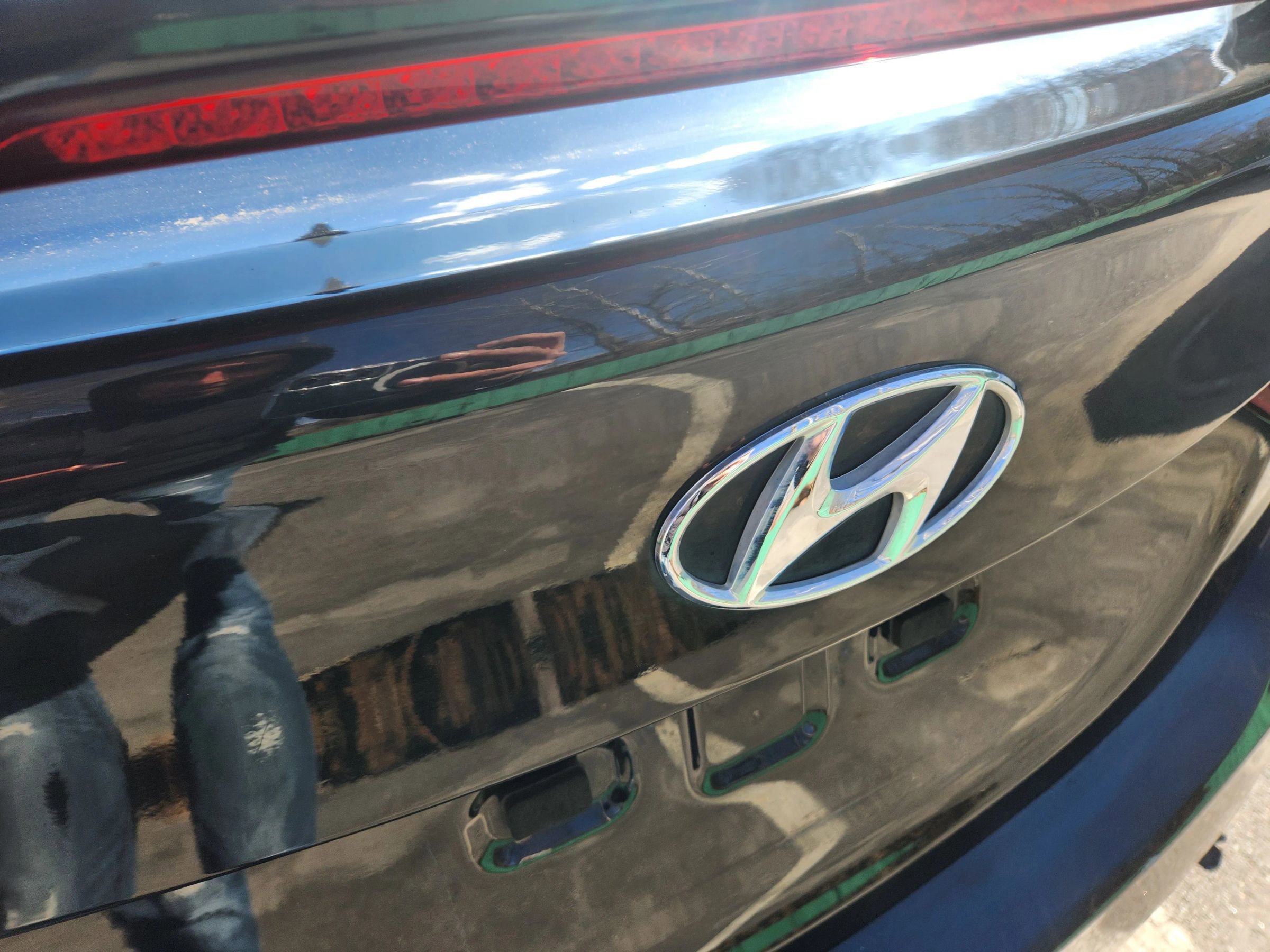 Used 2015 Hyundai Elantra SE w/ Option Group 02 FWD image 13