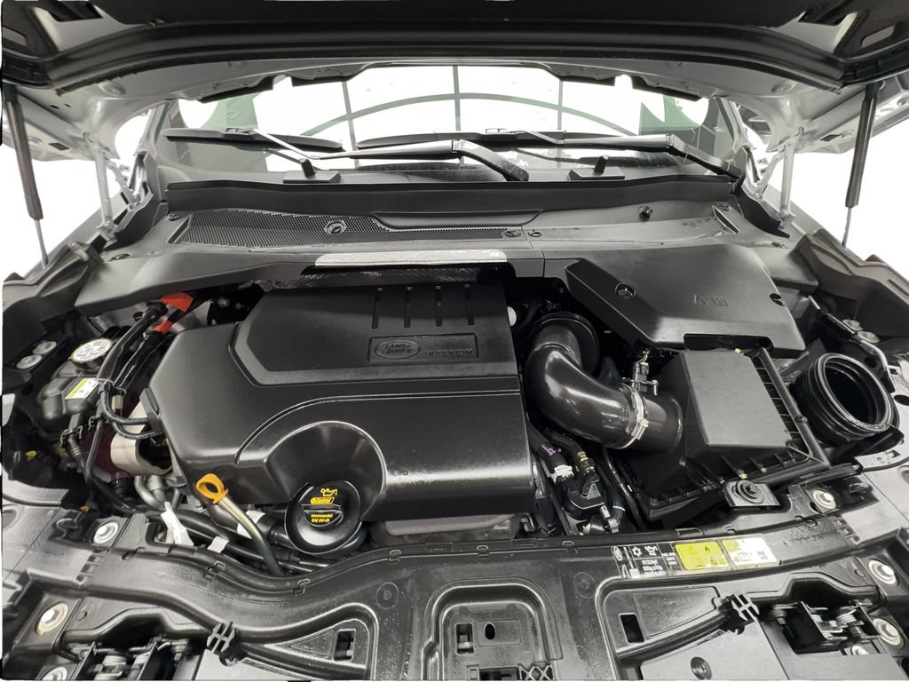 Used 2025 Land Rover Discovery Sport S AWD/4WD image 18