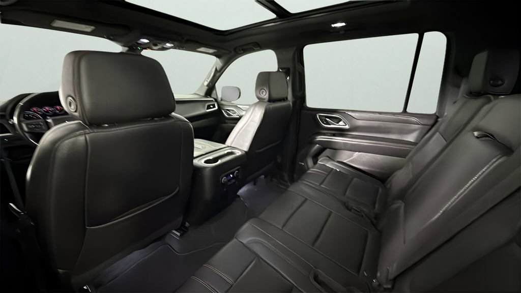 Used 2021 Chevrolet Suburban RST image 29