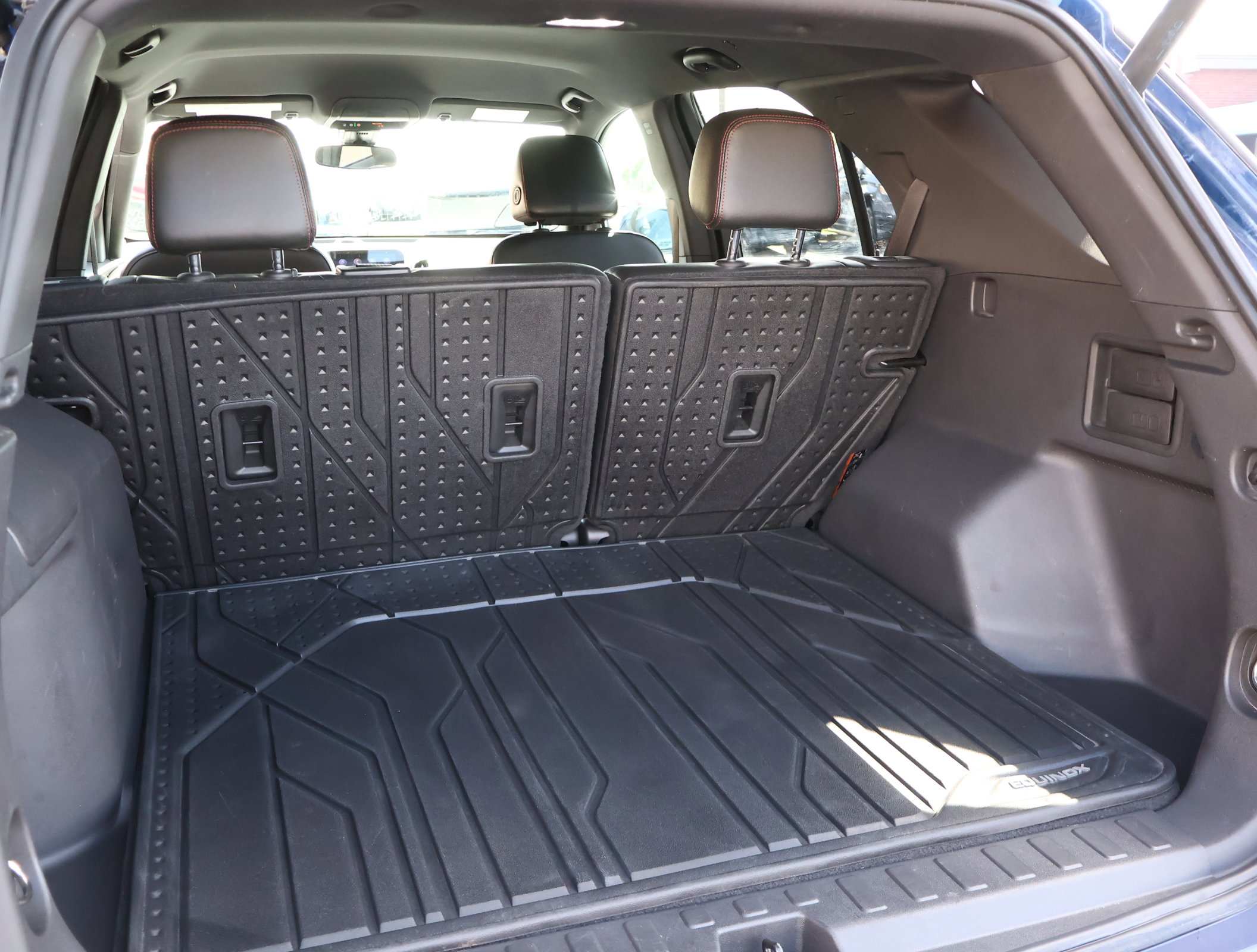 Used 2022 Chevrolet Equinox RS w/ Infotainment Package image 22