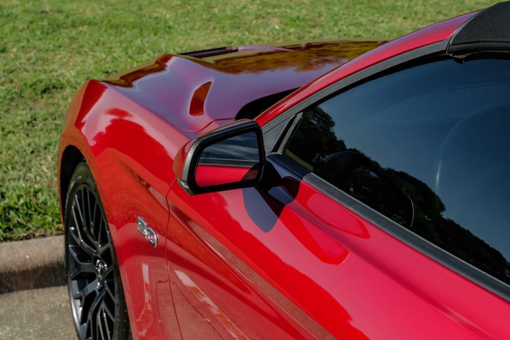 Used 2019 Ford Mustang GT Premium w/ GT Performance Package RWD image 40
