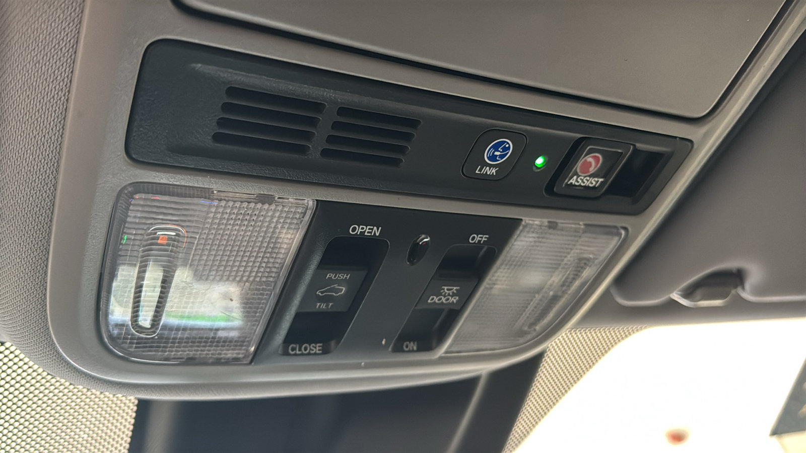 Used 2018 Honda Odyssey Elite image 21