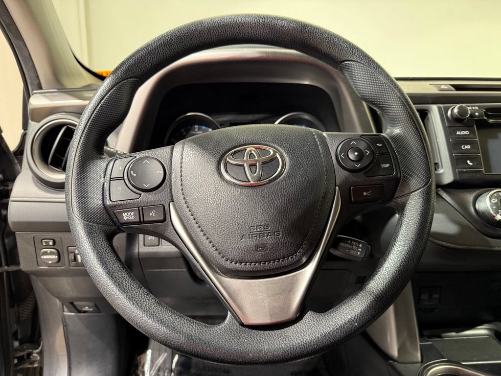 Used 2018 Toyota RAV4 LE w/ All Weather Liner Package AWD/4WD image 21