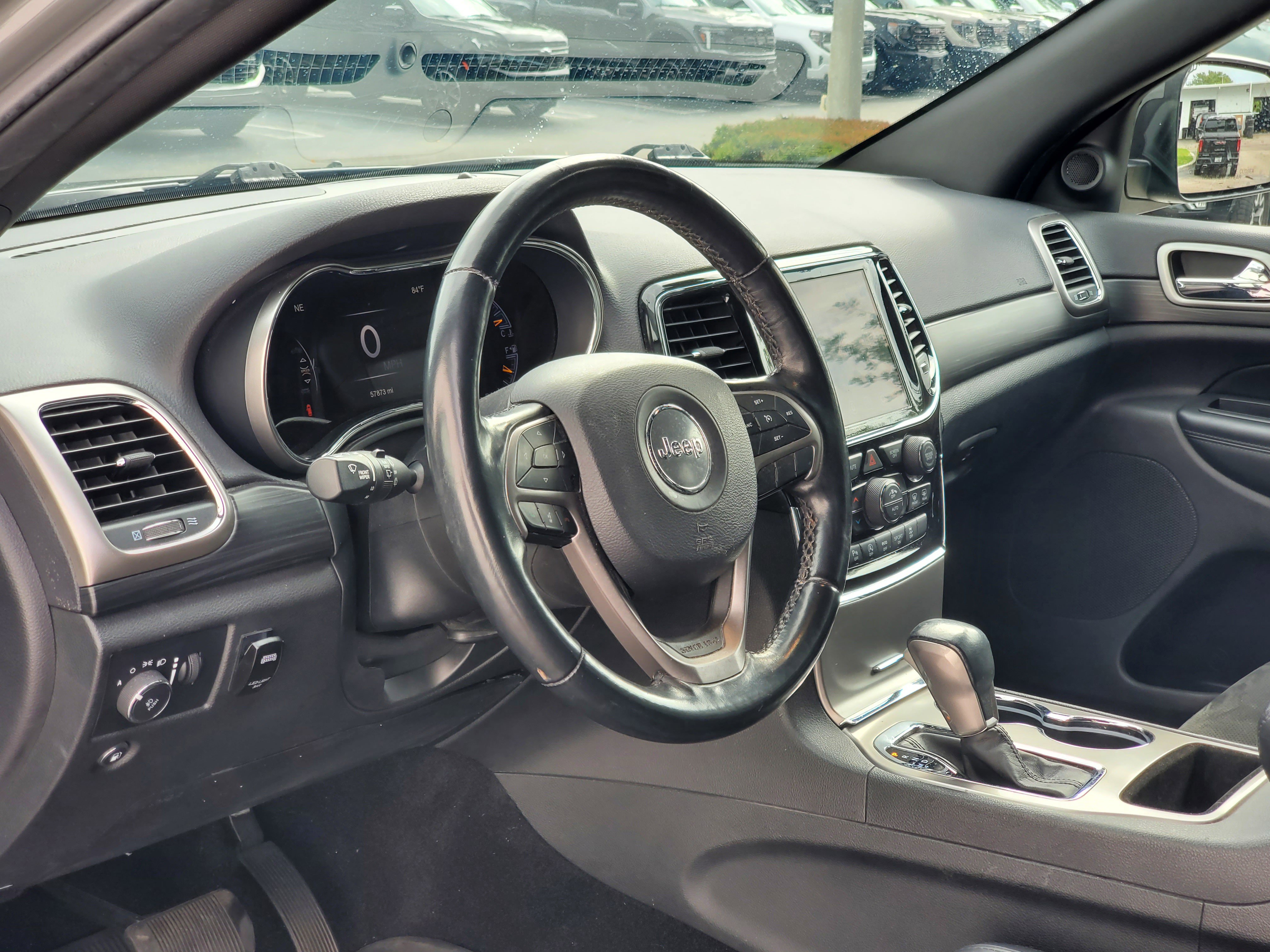 Used 2021 Jeep Grand Cherokee Laredo X AWD/4WD image 10