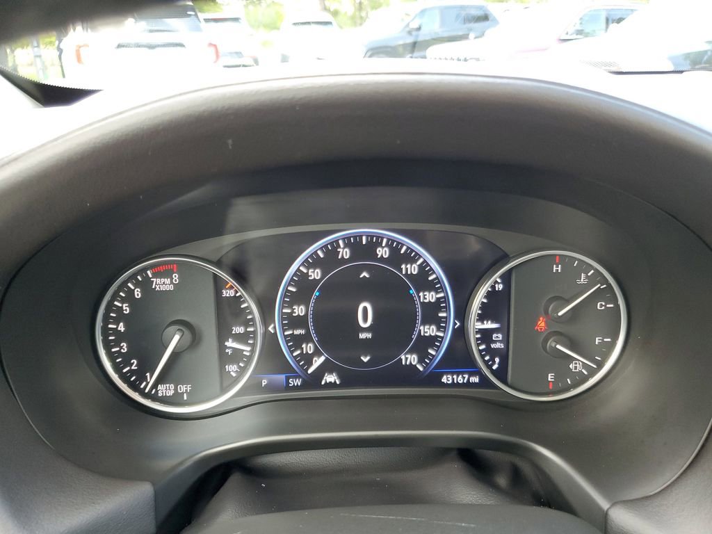 Used 2022 Buick Enclave Avenir image 19