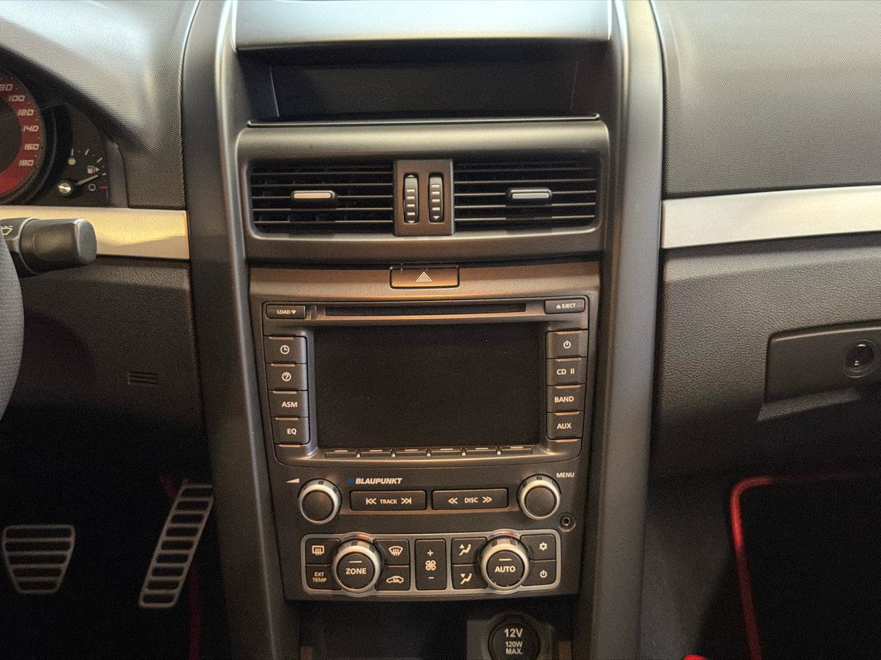 Used 2009 Pontiac G8 GXP RWD image 24