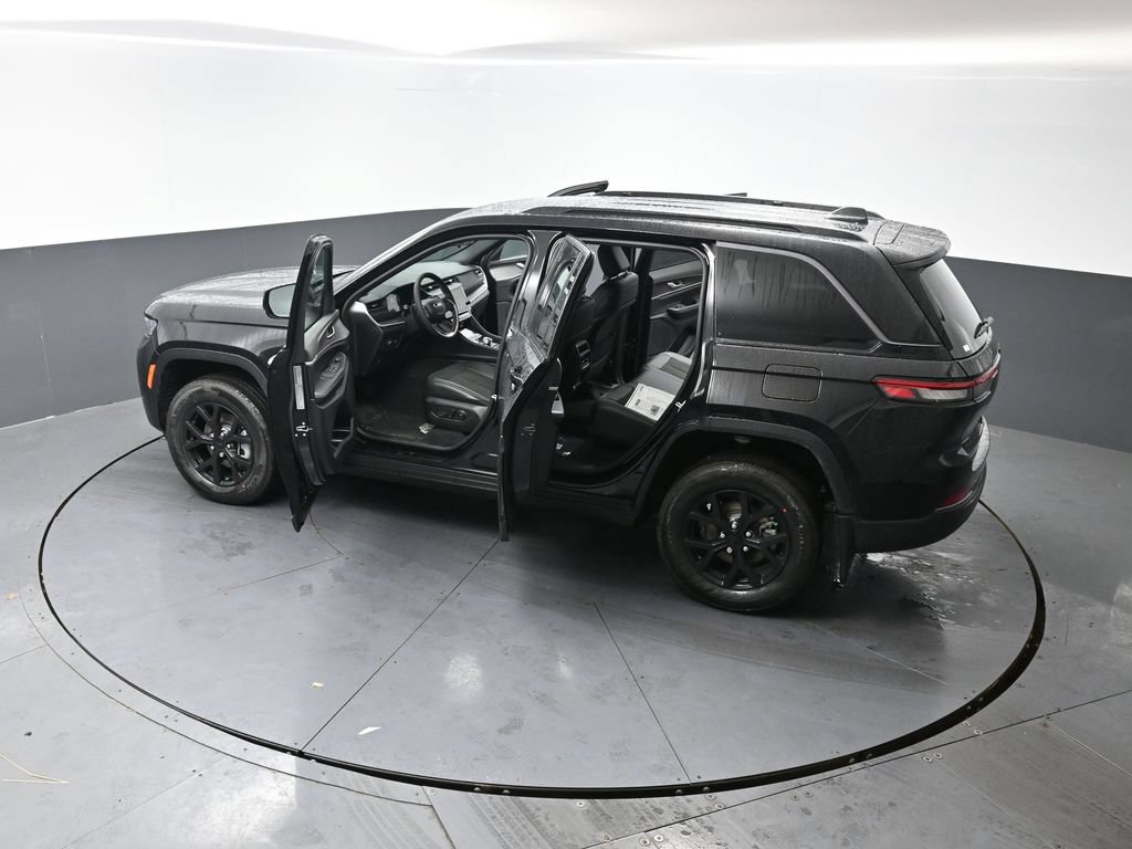 New 2026 Jeep Grand Cherokee Altitude AWD/4WD image 47