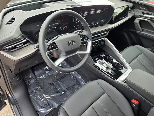 Used 2025 Audi Q5 Premium Plus w/ Premium Plus image 19