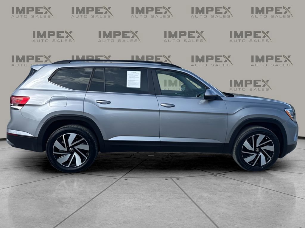 Used 2025 Volkswagen Atlas SE FWD image 6