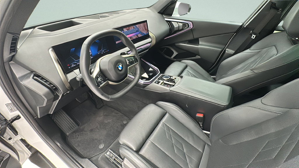 Used 2025 BMW X3 xDrive30i AWD/4WD image 12