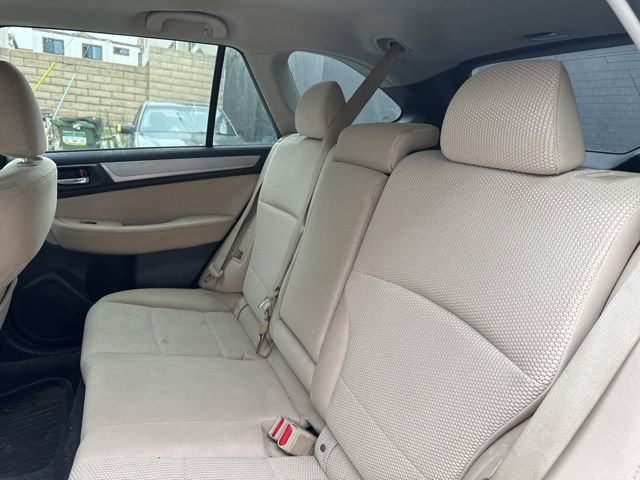 Used 2015 Subaru Outback 2.5i Premium AWD/4WD image 6