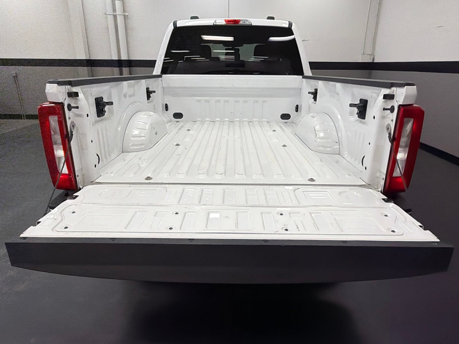 Used 2023 Ford F250 XLT AWD/4WD image 16