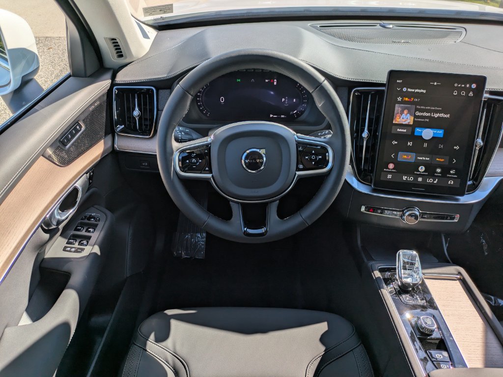 New 2027 Volvo XC90 B6 Plus AWD/4WD image 15