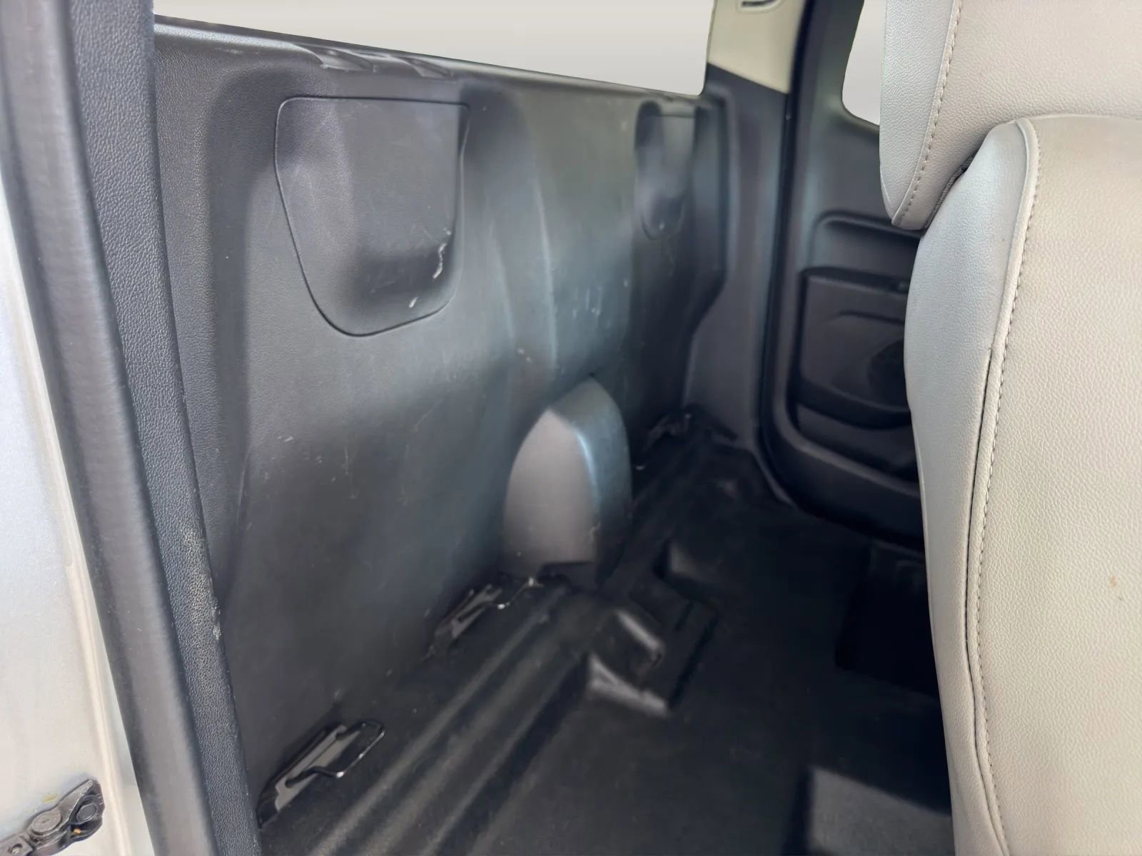 Used 2015 Chevrolet Colorado 2WD Extended Cab image 19