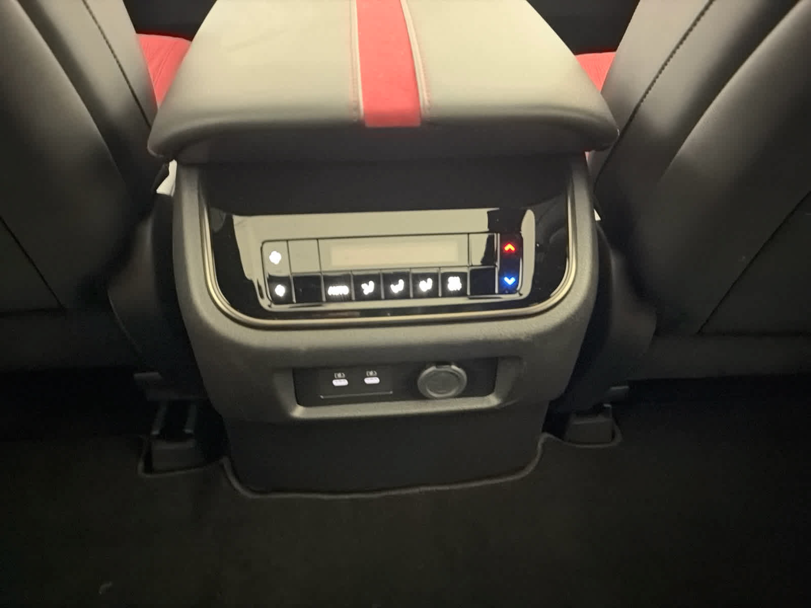Used 2026 Nissan Armada NISMO AWD/4WD image 22