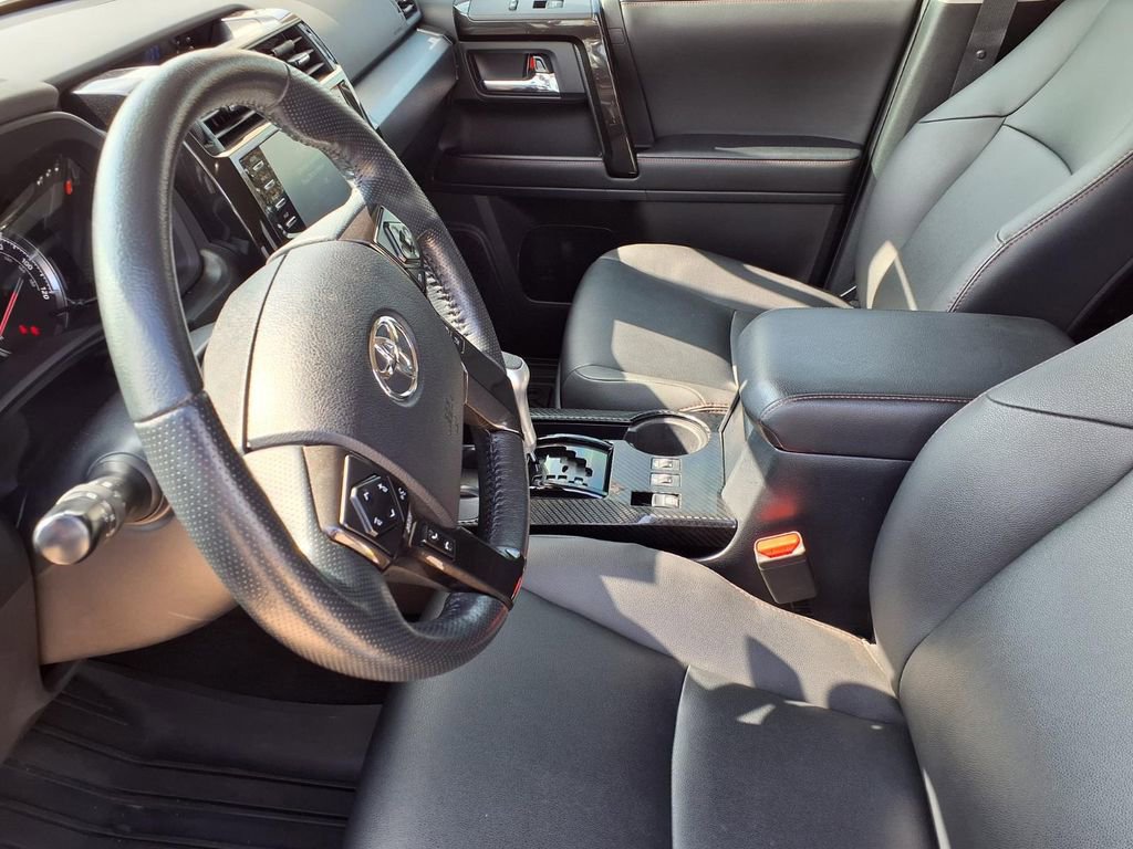 Used 2024 Toyota 4Runner TRD Off-Road Premium AWD/4WD image 15