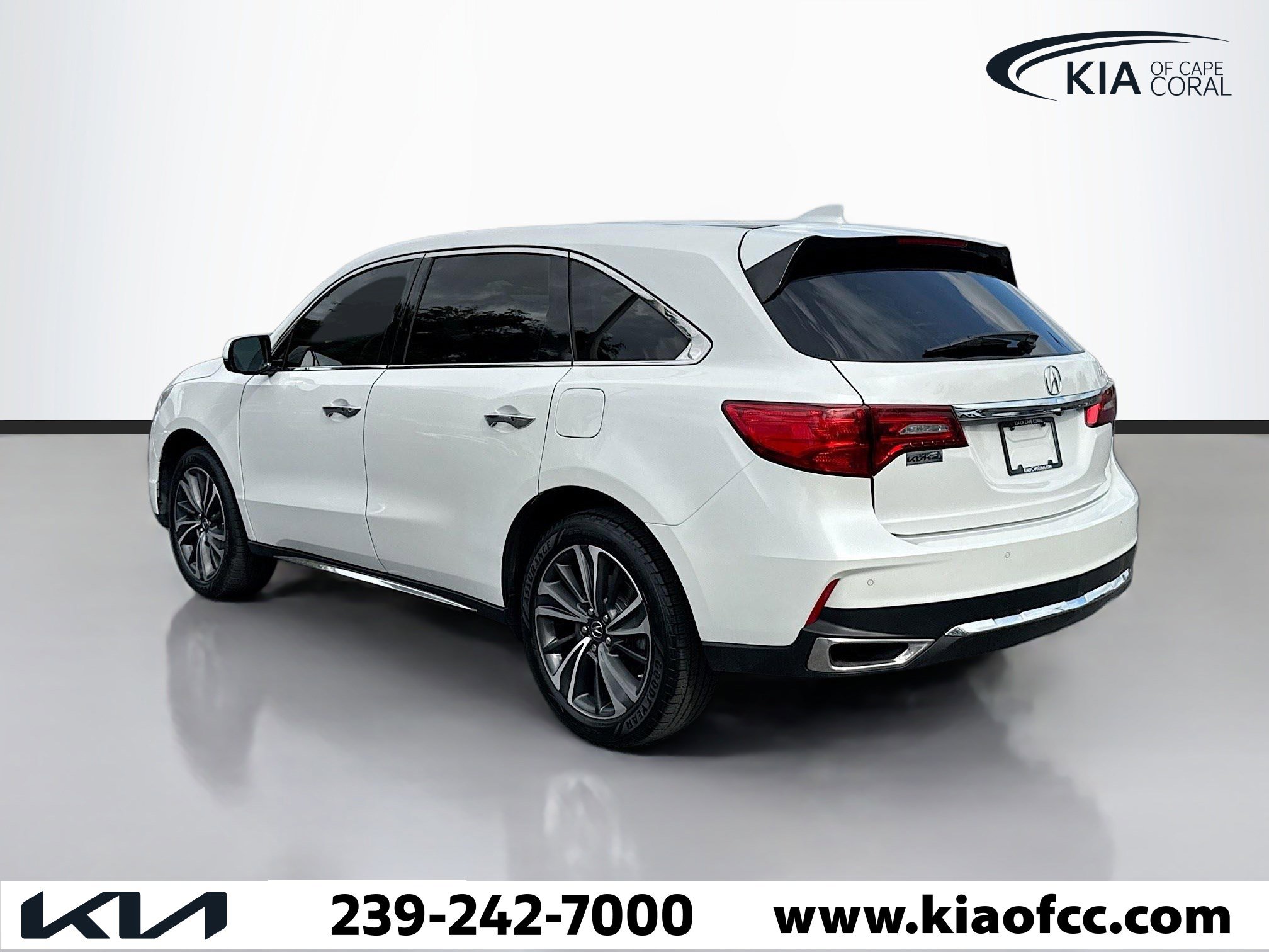 Used 2020 Acura MDX FWD w/ Technology Package image 4