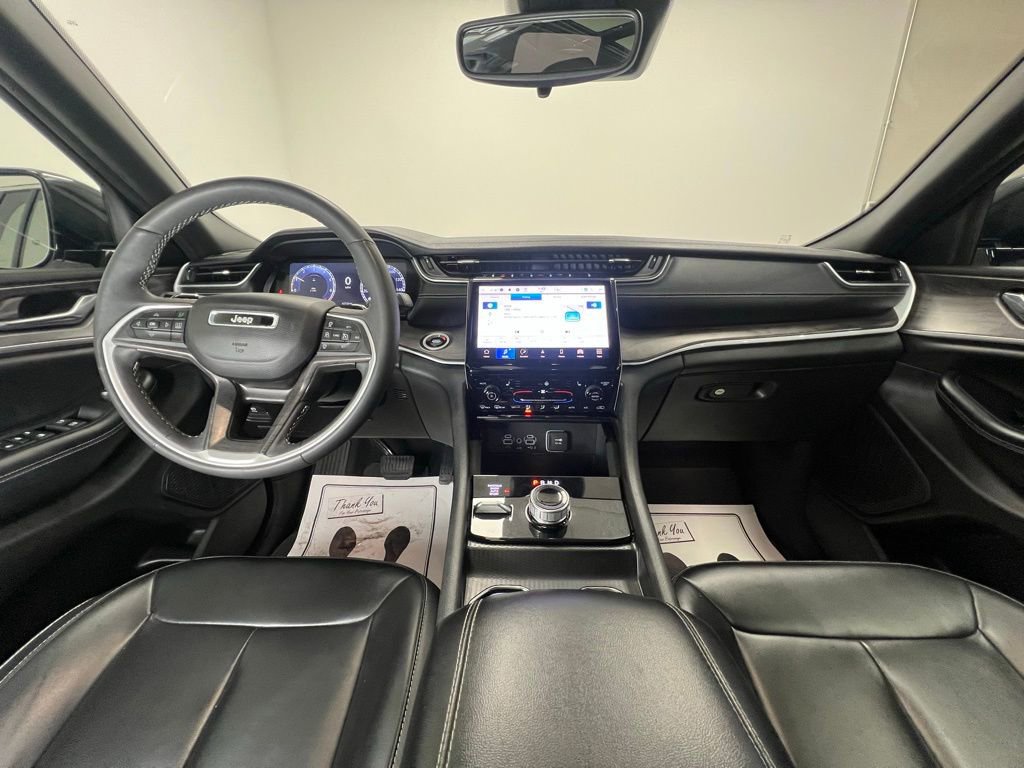 Used 2024 Jeep Grand Cherokee Limited image 10