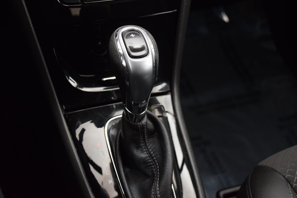 Used 2022 Buick Encore Preferred w/ Safety Package image 28