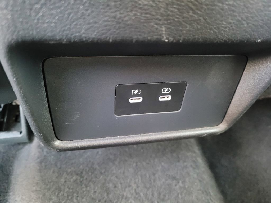 Used 2024 Nissan Rogue SV image 10