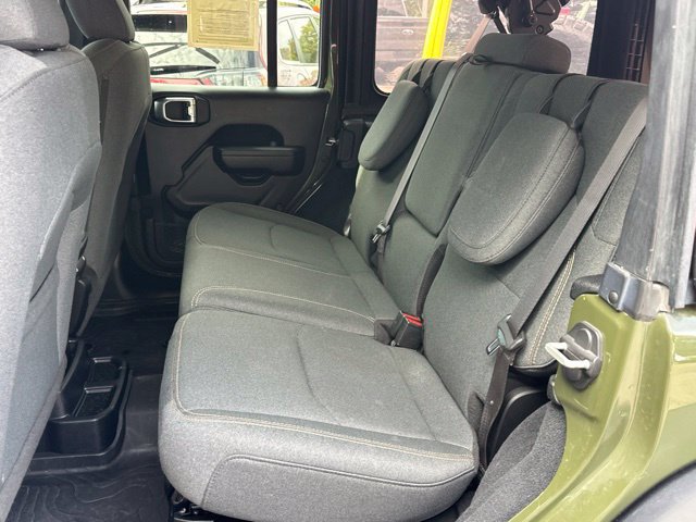 Used 2024 Jeep Wrangler Unlimited AWD/4WD image 29