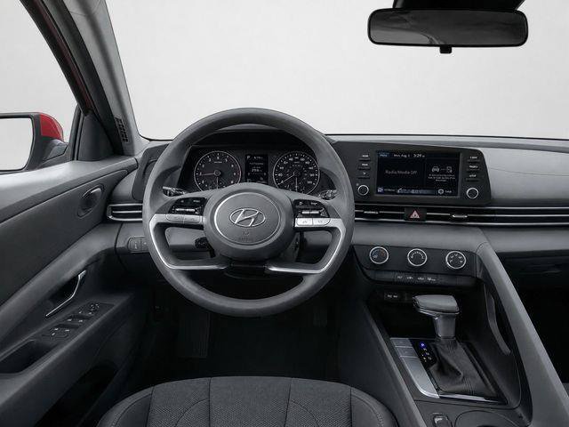 Used 2021 Hyundai Elantra SE FWD image 24