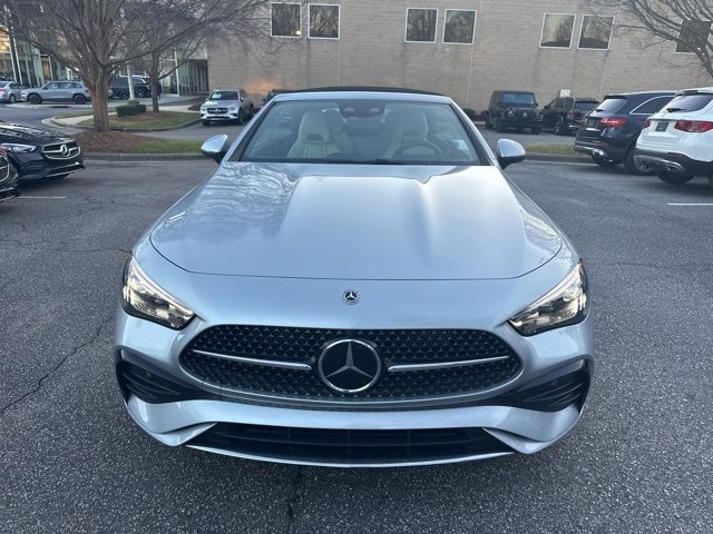 Used 2024 Mercedes-Benz CLE 450 4MATIC Cabriolet image 2