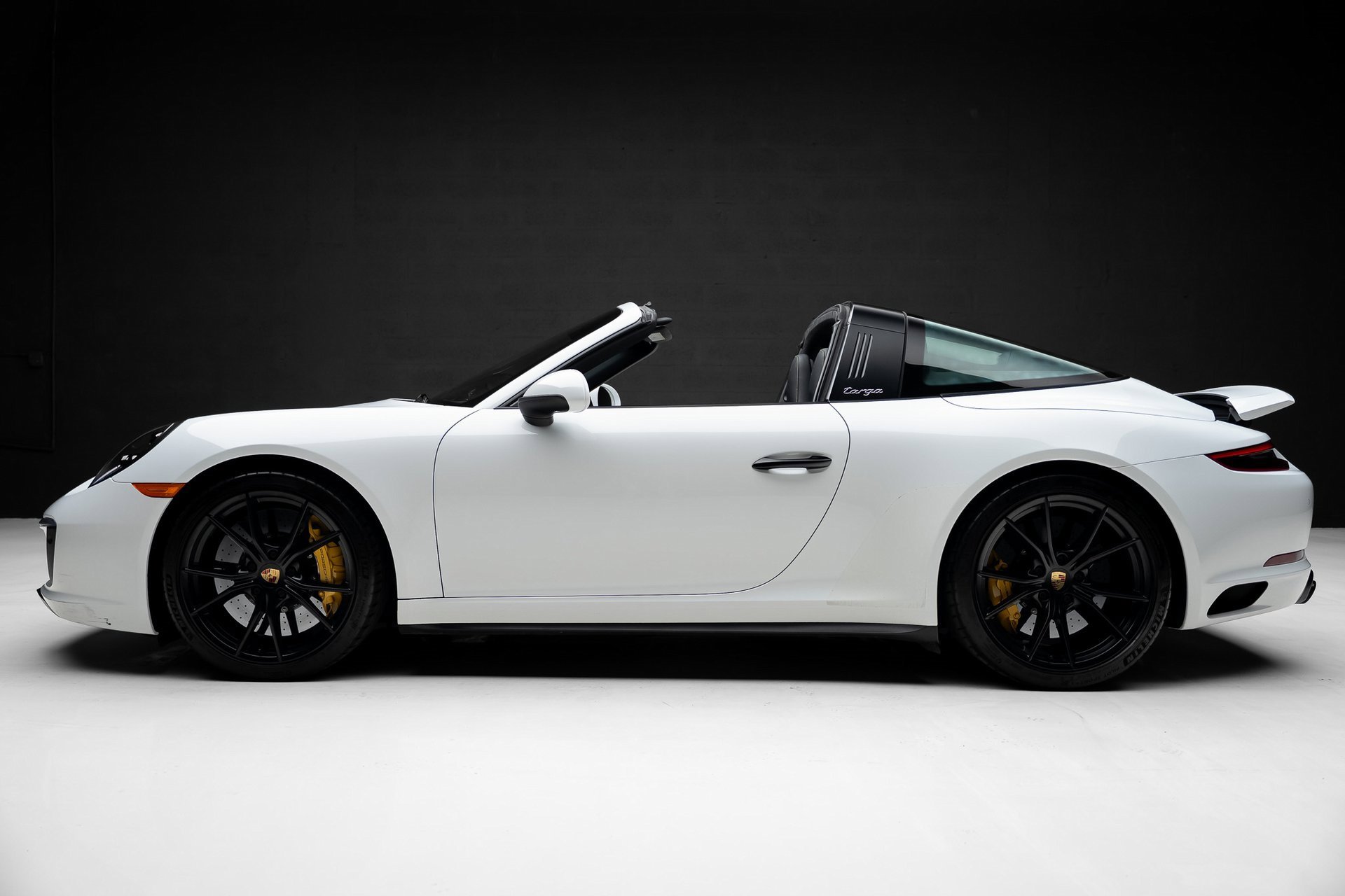 Used 2019 Porsche 911 Targa 4S image 18