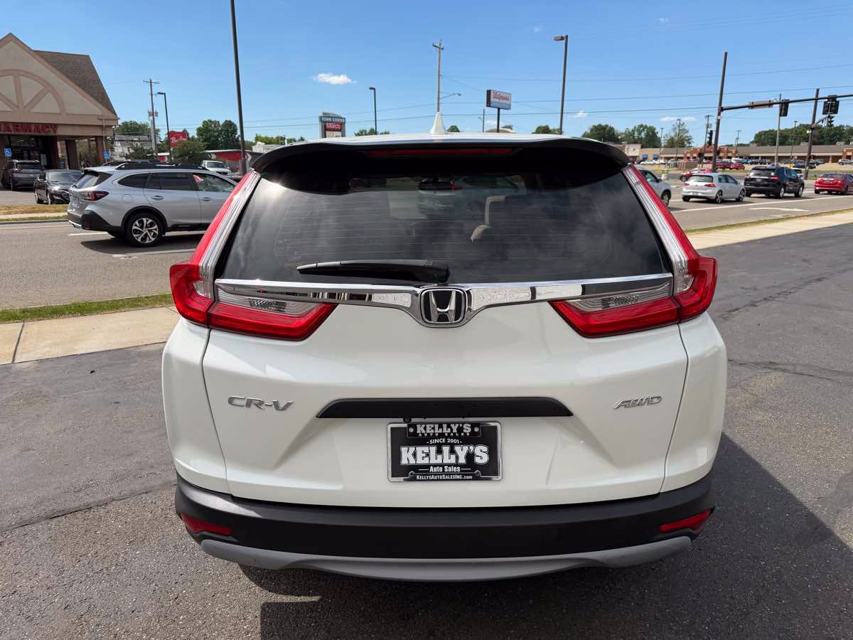 Used 2017 Honda CR-V LX image 4