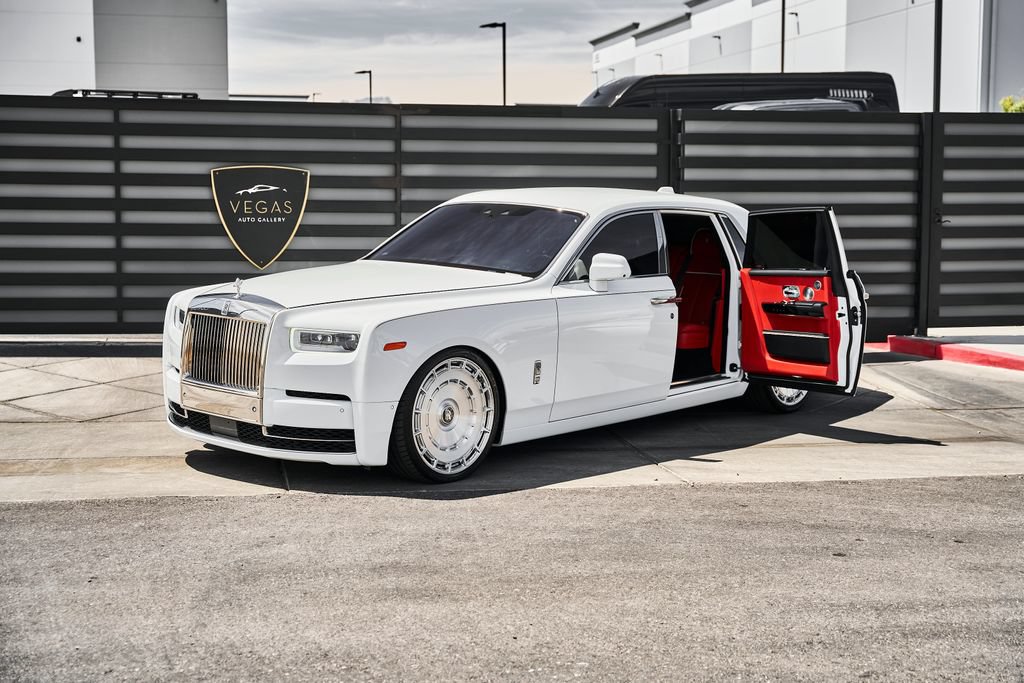Used 2021 Rolls-Royce Phantom Sedan RWD image 5