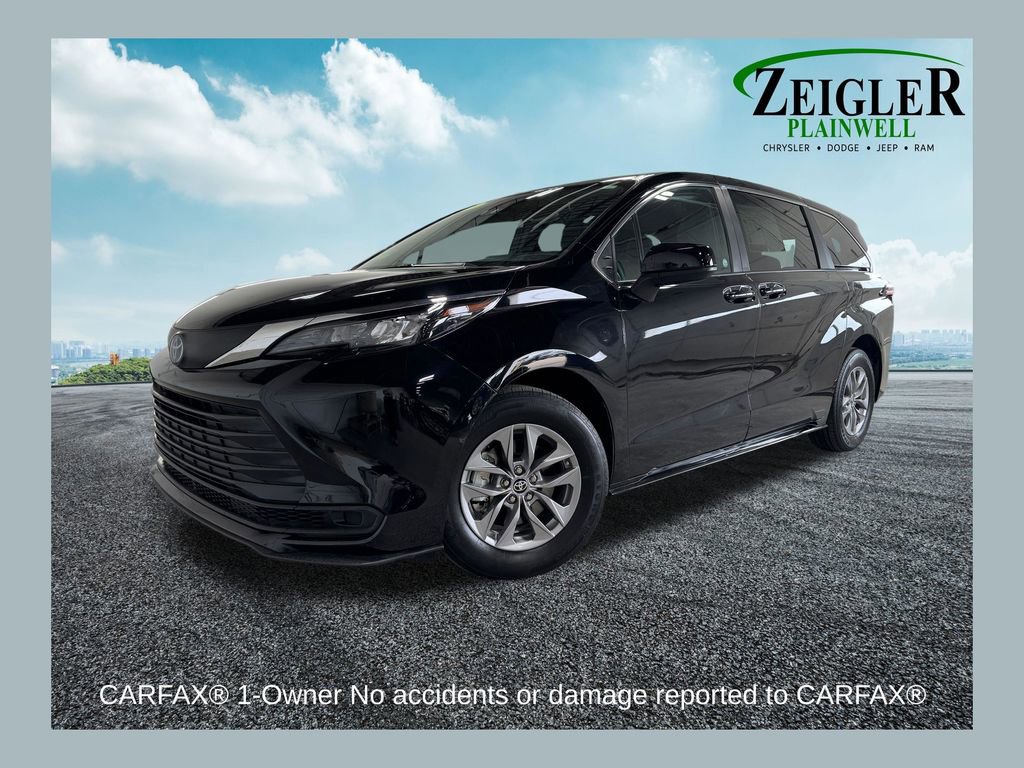 Used 2025 Toyota Sienna LE