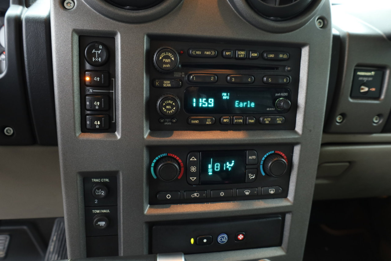 Used 2003 HUMMER H2 w/ Preferred Equipment Group image 7