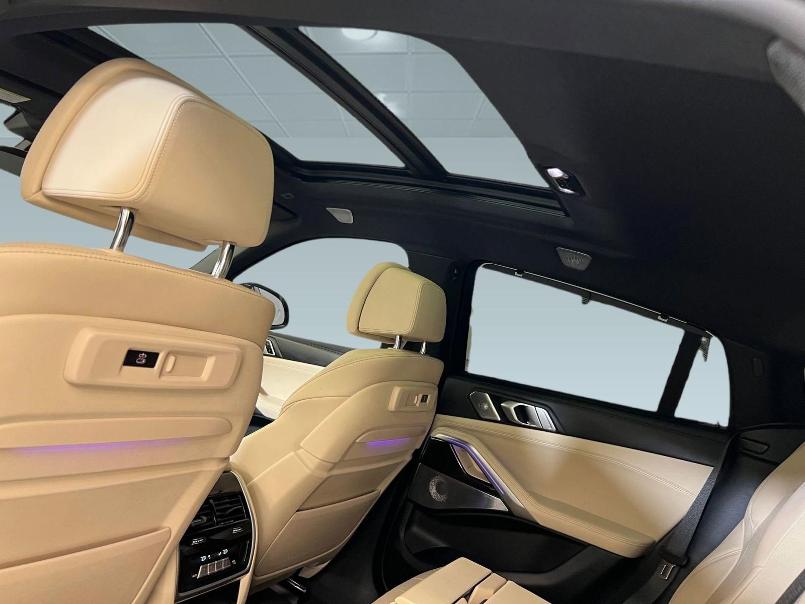 Used 2022 BMW X6 M50i w/ Executive Package image 34